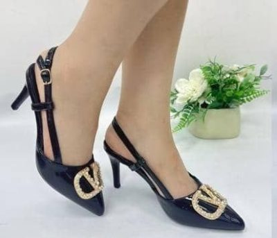 Half cover heel